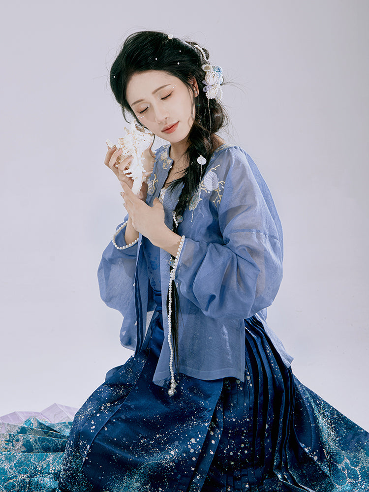 Ming Dynasty Mamianqun | Traditional Chinese Modern Hanfu Dress in Navy & Lilac Wave Brocade Skirt 海浪