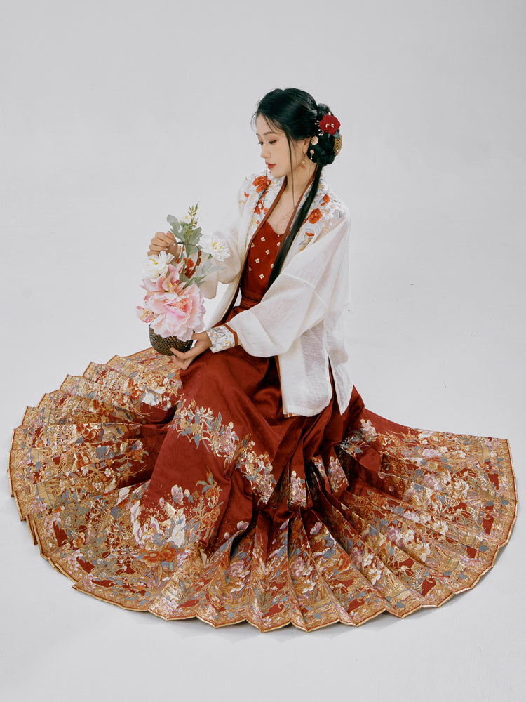 Elegant Hanfu dress featuring seasonal floral embroidery with airplane sleeves and mamian skirt, traditional Chinese clothing inspired by Song dynasty style