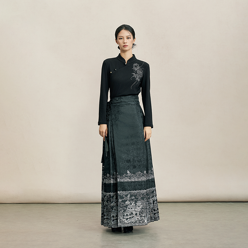 Modern Hanfu Black & White Peony Embroidered Cardigan | Traditional Chinese Mandarin Collar Knit Top for Mamian Skirt丨芳华瑞上衣